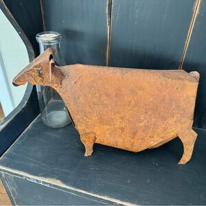 Rustic Metal Cow Decor